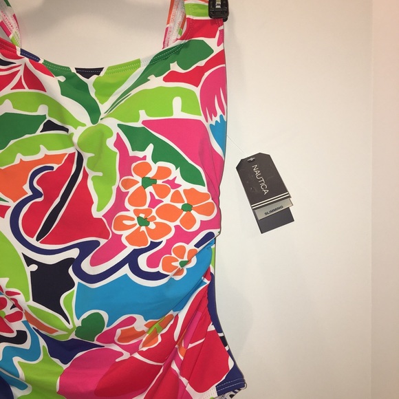 Nautica swimsuit one piece Size M New W/tags - Picture 3 of 6